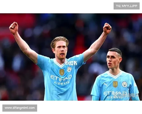 特拉福德评选曼城队史最佳五人制阵容 德布劳内乔哈特领衔登榜